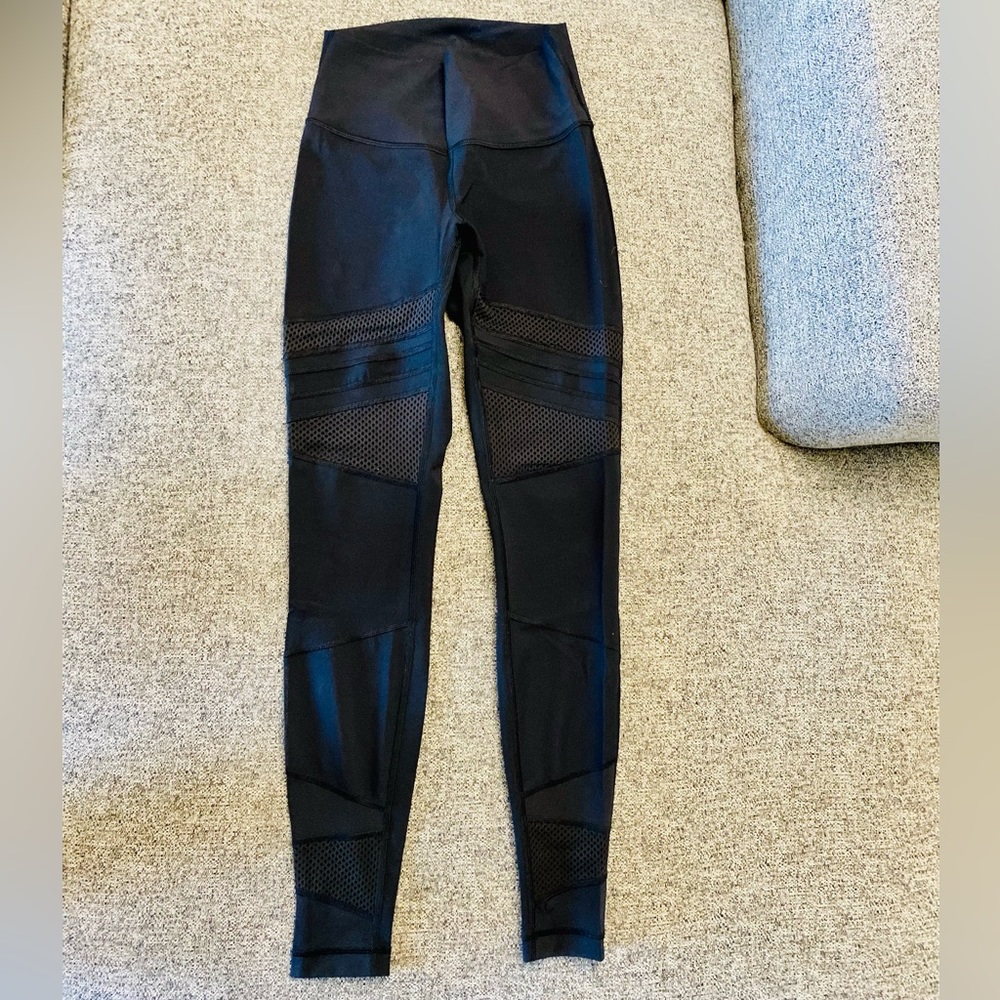 Lululemon wunder under mesh leggings